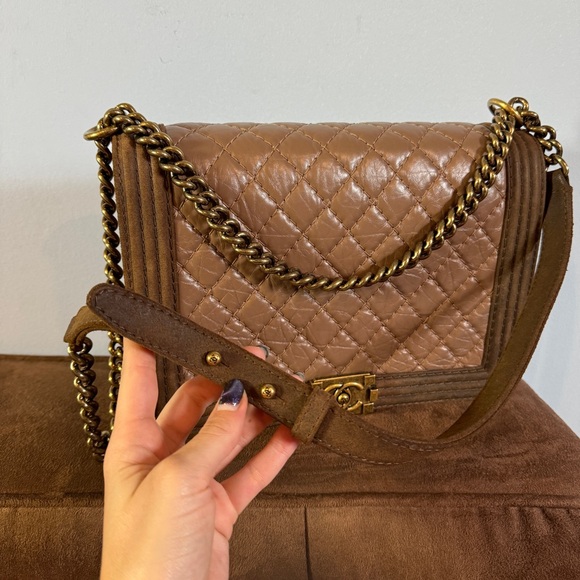 RARE Chanel Paris-Edinburgh Boy Flap Bag in Quilted Aged Calfskin With Nubuck - Picture 3 of 14